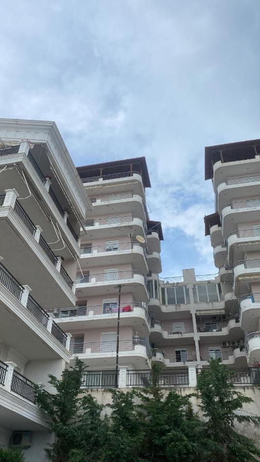 Blue Breeze Attic Apartments Saranda Kültér fotó