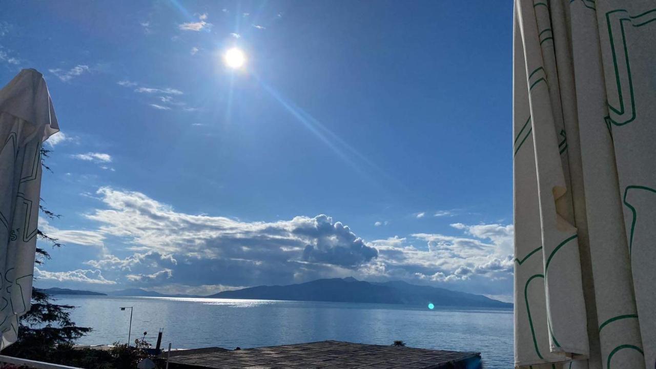 Blue Breeze Attic Apartments Saranda Kültér fotó