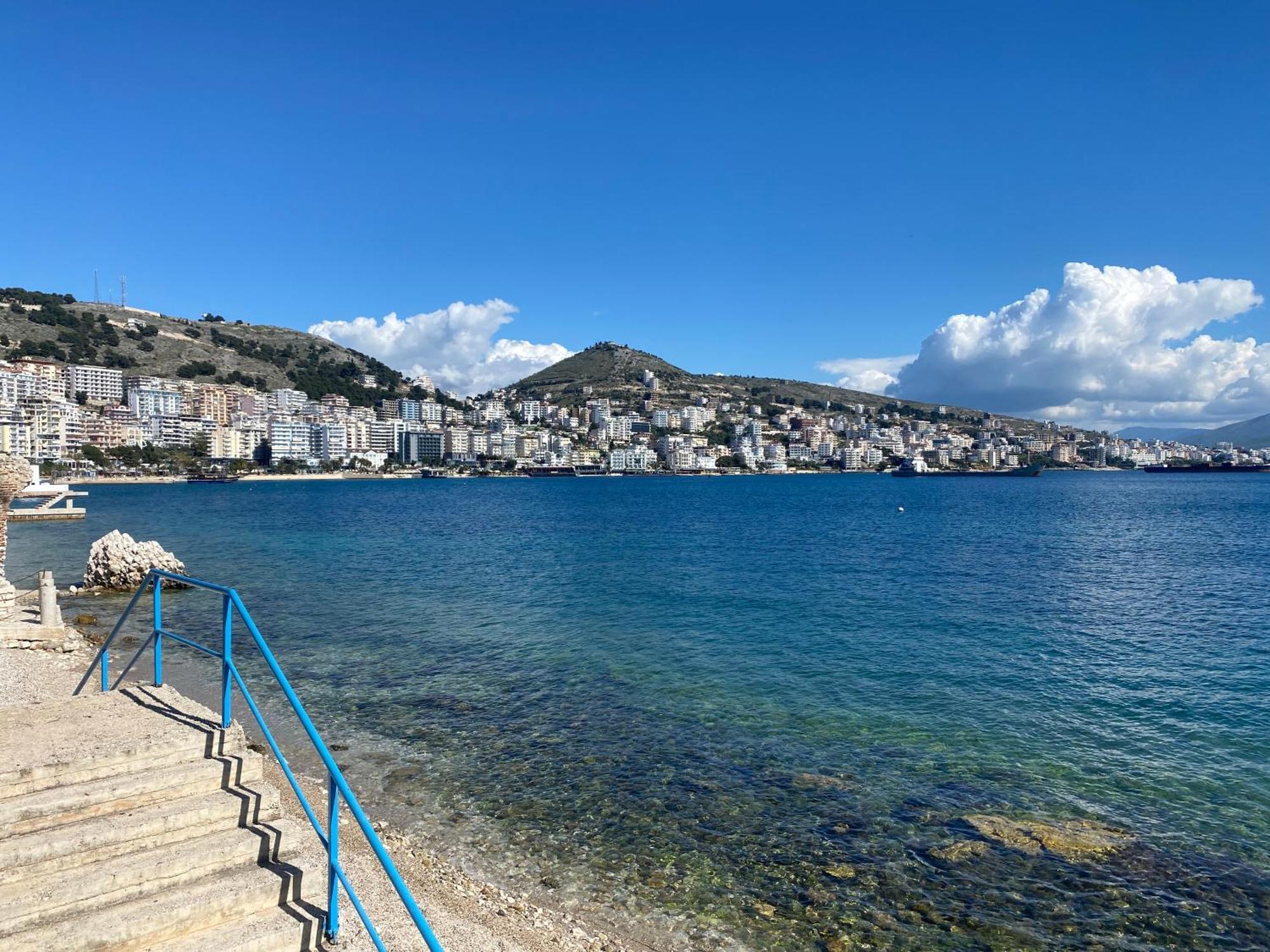 Blue Breeze Attic Apartments Saranda Kültér fotó