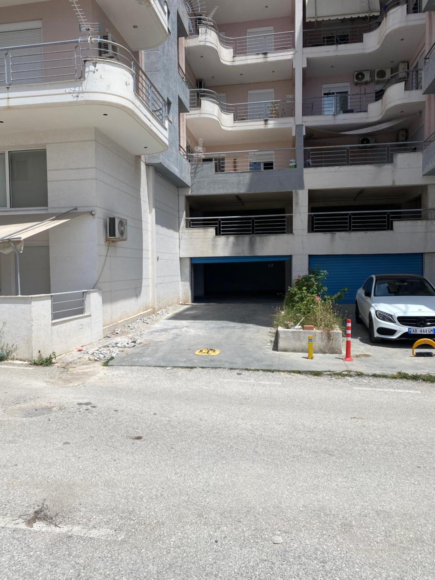 Blue Breeze Attic Apartments Saranda Kültér fotó